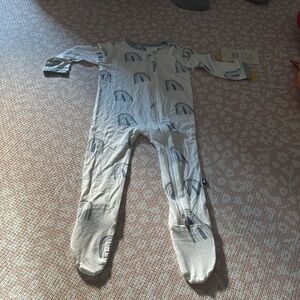 NEW WITH TAGS Kyte BABY Pajamas 6-12M
